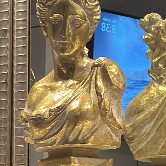 Elegant Silver Shell Wall Art - Picture 9 of 9